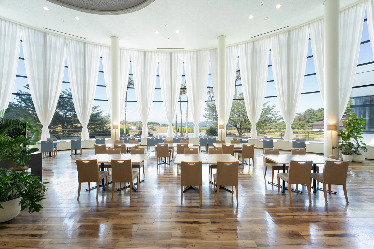 ラウンジイメージトップ｜グランドメルキュール淡路島リゾート＆スパ